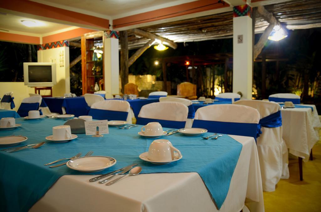 Hotel Palenque Bagian luar foto