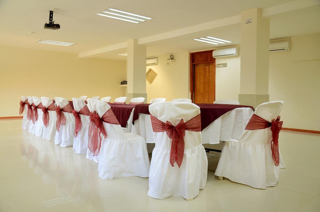 Hotel Palenque Bagian luar foto