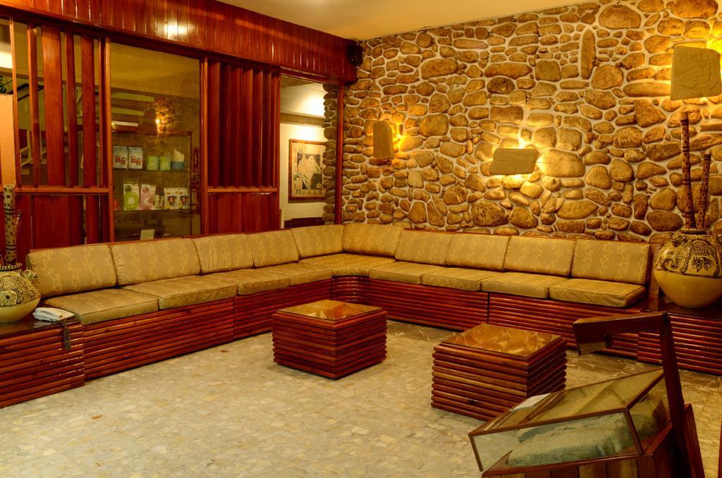 Hotel Palenque Bagian luar foto