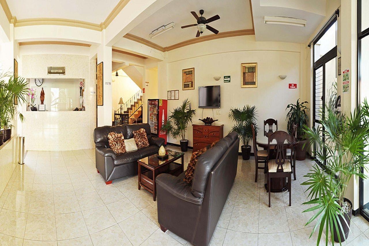 Hotel Palenque Bagian luar foto
