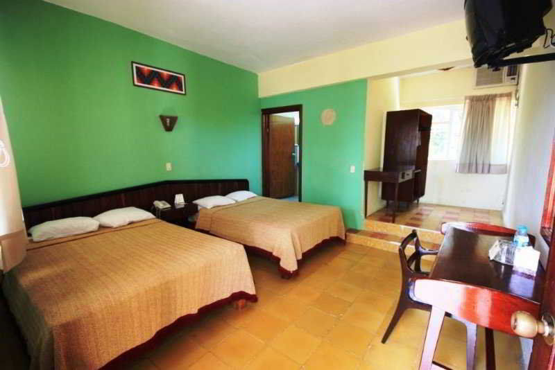 Hotel Palenque Bagian luar foto