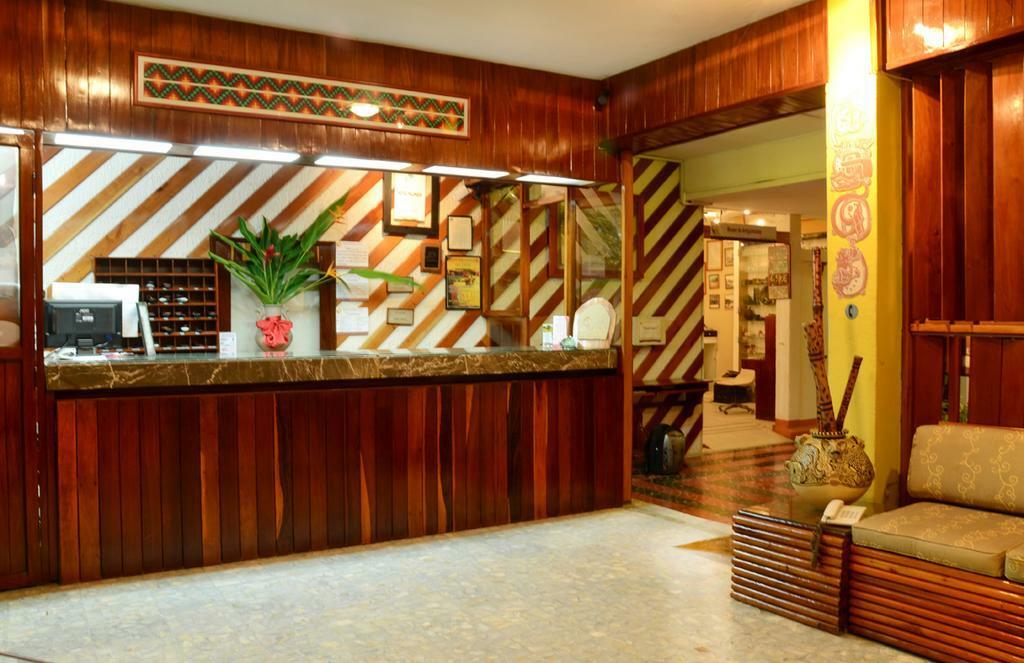 Hotel Palenque Bagian luar foto